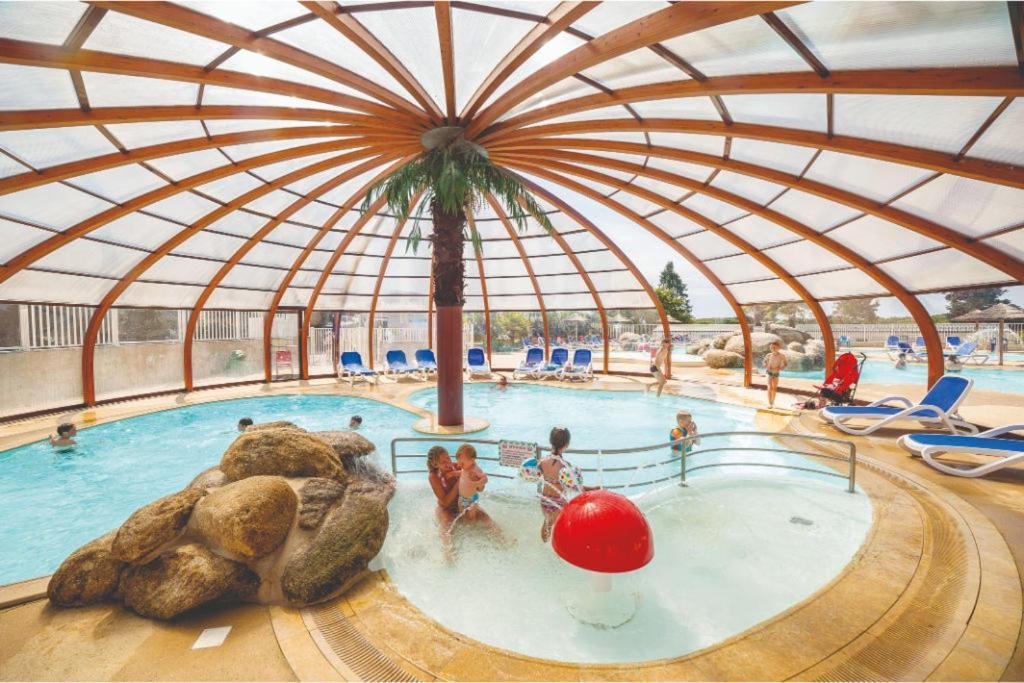Camping Landudec Exteriör bild